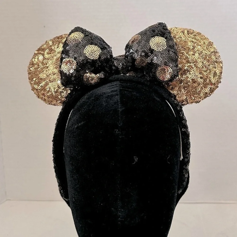 Disney Black and Gold Sequin Ears Headband EUC